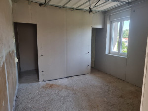 Photo de galerie - Pose de BA13 
peinture 
parquet 