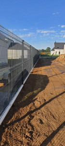 Photo de galerie - Pose clôtures rigides