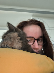 Photo de galerie - Garde de chat : 
disponible très souvent car je travaille de la maison 