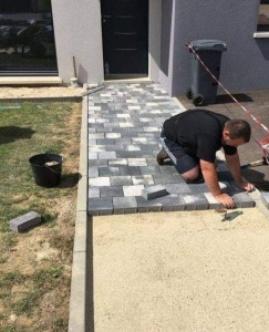 Photo de galerie - Pose pavé autobloquant en extérieur 