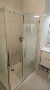 Photo de galerie - INSTALLATION CABINE DE DOUCHE 