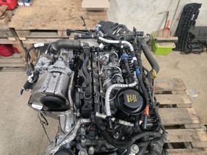 Photo de galerie - Remplacement moteur Ingénium 2.0l sur Range Rover Evoque de 2016 suite à casse.