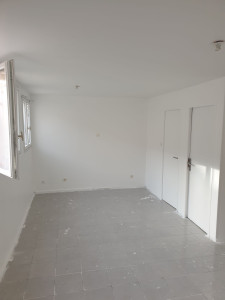 Photo de galerie - Chantier effectué sur la commune de Perpignan : 

- Ratissage complet plafond
- Enduit partiel sur les murs
- Mise en Peinture 2 couches