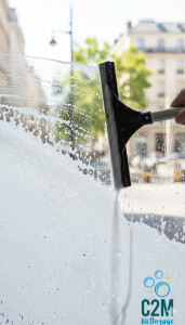 Photo de galerie - Nettoyage vitres