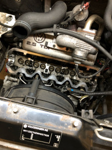 Photo de galerie - Remplacement des poussoirs hydrauliques sur VW t4