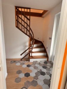 Photo de galerie - Tout est fait par mon escalier et mes carreaux