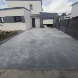 Photo de galerie - Tout travaux maçonnerie neuf et rénovation 
terrassement clôture carrelage 