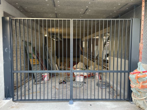 Photo de galerie - Installation et fabrication de gardes de corps, portails, portillons et autres ouvrages métalliques sur mesure, réalisés selon vos spécifications et exigences.