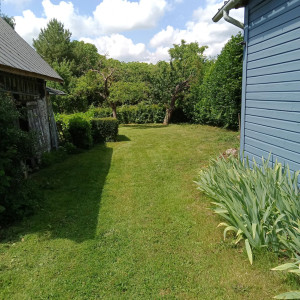 Photo de galerie - Tonte de pelouse a Jumièges 