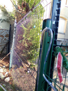 Photo de galerie - Pose de clôture séparation entre les voisins