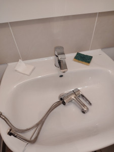Photo de galerie - Changement de robinet lavabo 