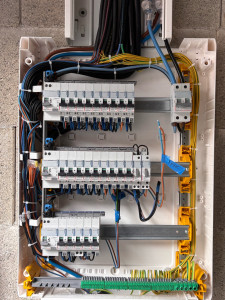 Photo de galerie - Création d’un tableau électrique 