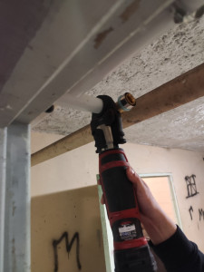 Photo de galerie - Installation de tube de multicouche