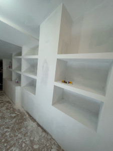 Photo de galerie - Création des niches de rangement 