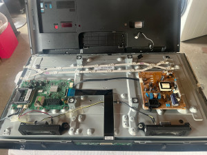 Photo de galerie - Réparation tv carte mère alimentation bande led etc