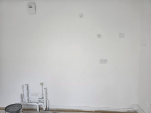 Photo de galerie - Ajout de prises électriques et bouche VMC cuisine 