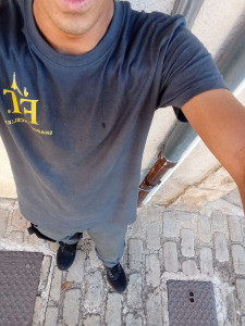 Photo de galerie - Un electricien batiment qualifier avec experience 