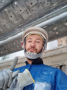 Photo de galerie - Bonjour je suis disponible pour bricolage manœuvre 