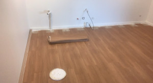 Photo de galerie - Pose d’un revêtement de sol professionnel 