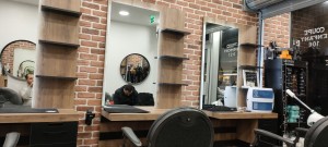 Photo de galerie - Réalisation deeuble pour salon de coiffure

 