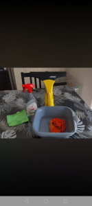 Photo de galerie - Lavage de vitres avec juste de l'eau chaude et du vinaigre blanc efficace et pas cher ?