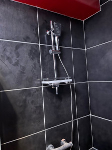 Photo de galerie - Mise en place d’une colonne de douche 