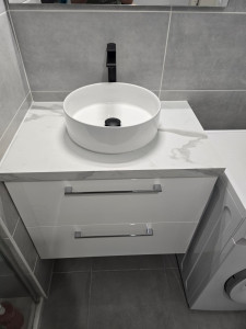 Photo de galerie - Pose meuble vasque 