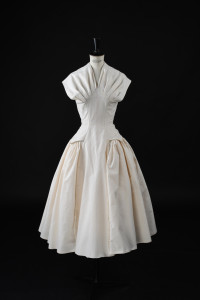 Photo de galerie - Création d’une robe 1950 - Moulage, patronage et couture