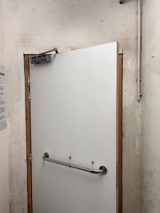 Photo de galerie - Montage de porte  