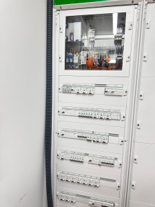 Photo de galerie - Armoire Terra avec automate 