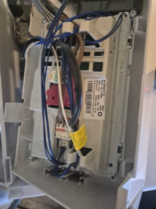 Photo de galerie - Reparation d'une machine à laver avec un code défaut 12 