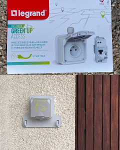 Photo de galerie - Maxelec #GreenUp #VoitureÉlectrique #InstallationÉlectrique #PrêtPourDemain #legrand