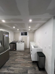 Photo de galerie - BA13 plafond , doublage mur, enduit mur , pose de spot 