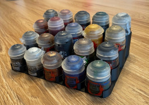 Photo de galerie - Rangement pour pot de peinture 