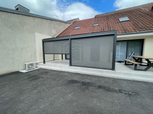 Photo de galerie - Pergola 6/3 monte avec mon collègue 