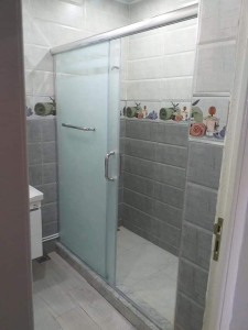 Photo de galerie - Installation cabine de douche 