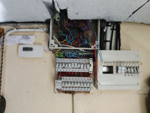 Photo de galerie - Avant remplacement du tableau électrique 