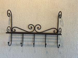 Photo de galerie - Pose d’un porte manteau 