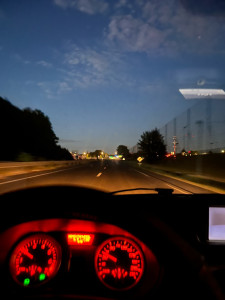 Photo de galerie - Étant véhiculé et disponible à n’importe quel moment, je saurai certainement répondre à vos besoins de transport !