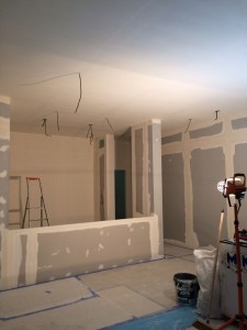 Photo de galerie - Préparation des murs et enduit avant peinture 