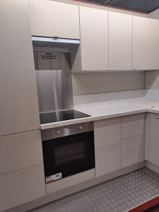 Photo de galerie - Cousine formidable forme L