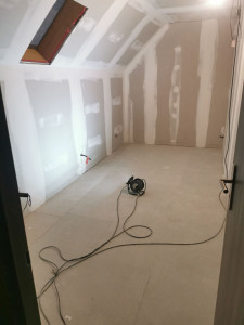 Photo de galerie - Amenagement des comble placo enduit finition peinture