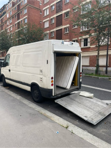 Photo de galerie - Utilitaire avec Hayon 