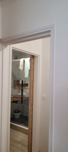 Photo de galerie - Installation des moulures 