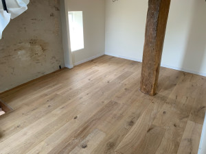 Photo de galerie - Pose parquet massif 