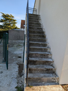 Photo de galerie - Rénovation d'escalier extérieur photo avant 