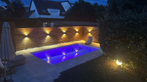 Photo de galerie - Peinture Andui, papier à peint carrelage Crepi, extérieur et parquet