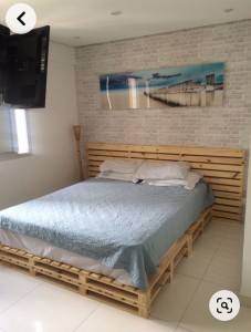 Photo de galerie - Réalisation lit + tête de lit avec palette 