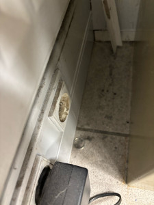 Photo de galerie - Des coins de bureau non nettoyés depuis des jours ? Je nettoie tous les recoins de votre bureau, maison ou appartement.