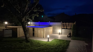 Photo de galerie - Installation éclairage extérieur piscine 